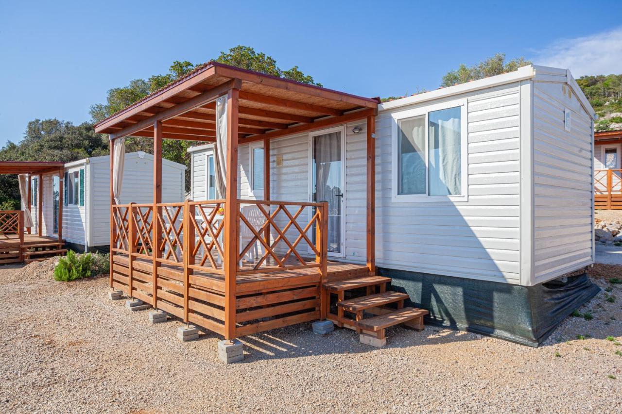Mobile Homes Lussmarin Mali Lošinj Exterior foto